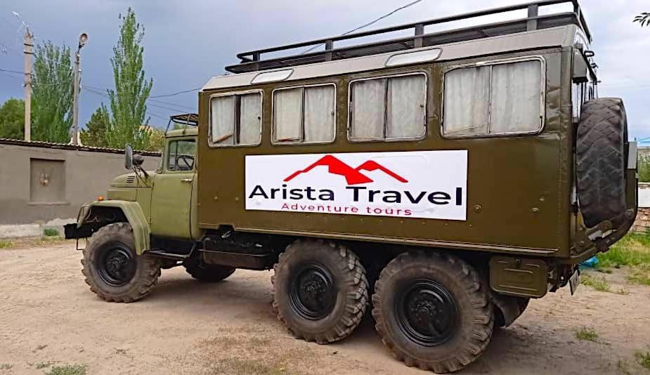 Отель Arista Yurt Camp Каракол Экстерьер фото